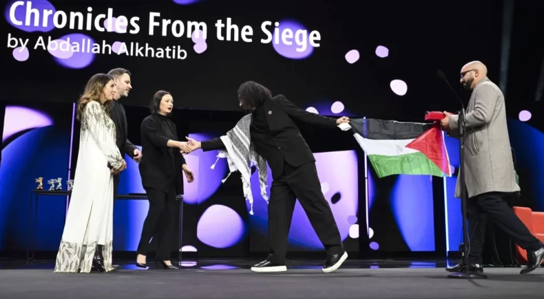 76 berlin film festivali filistin bayragi